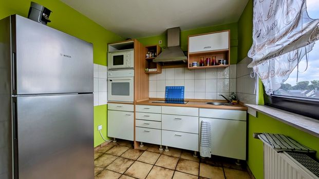 2-Zimmer-DG-Wohnung mit Balkon & Parkplatz - Foto 1