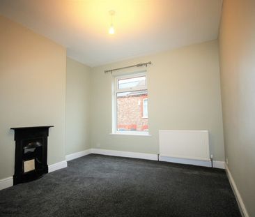 Terraced House to rent on - Photo 4