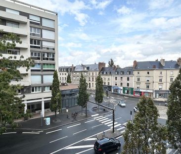 Location Appartement 4 pièces 70m² LE MANS 72000 - Photo 2