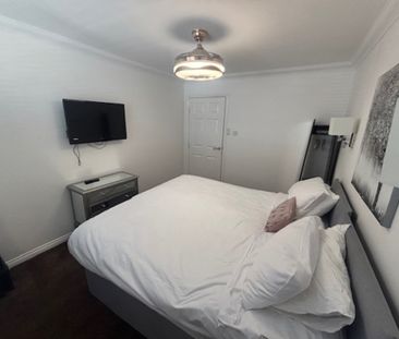 2 Bedroom Property To Rent - Photo 1