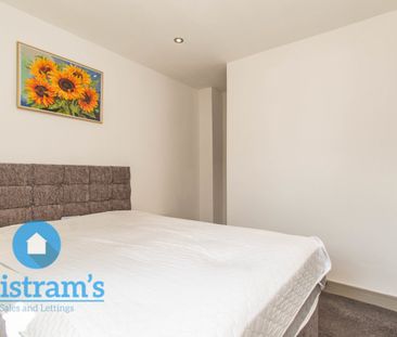 2 bed Flat for Rent - Photo 6