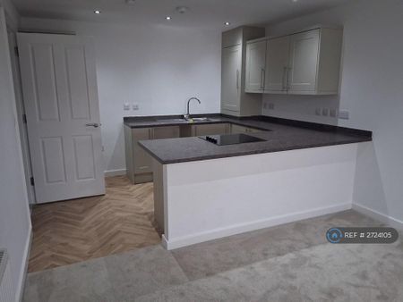 2 bedroom flat to rent - Photo 4