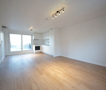 Gerenoveerd appartement met drie slaapkamers te huur in Lievegem - Photo 5