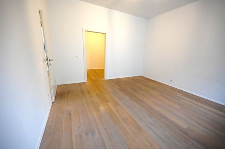Direkt im Zentrum - 2 Zimmer Wohnung mit großem begehbaren Schrank für Singles oder Pärchen - Photo 4