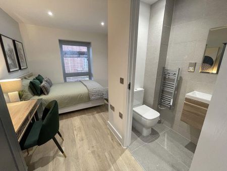 1 bedroom in a house share to rent - Photo 3