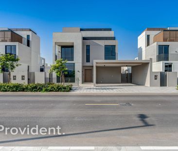 Brand New | Luxury Living | Single Row - Photo 6