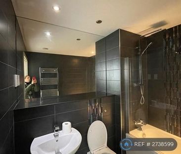 2 bedroom flat to rent - Photo 6