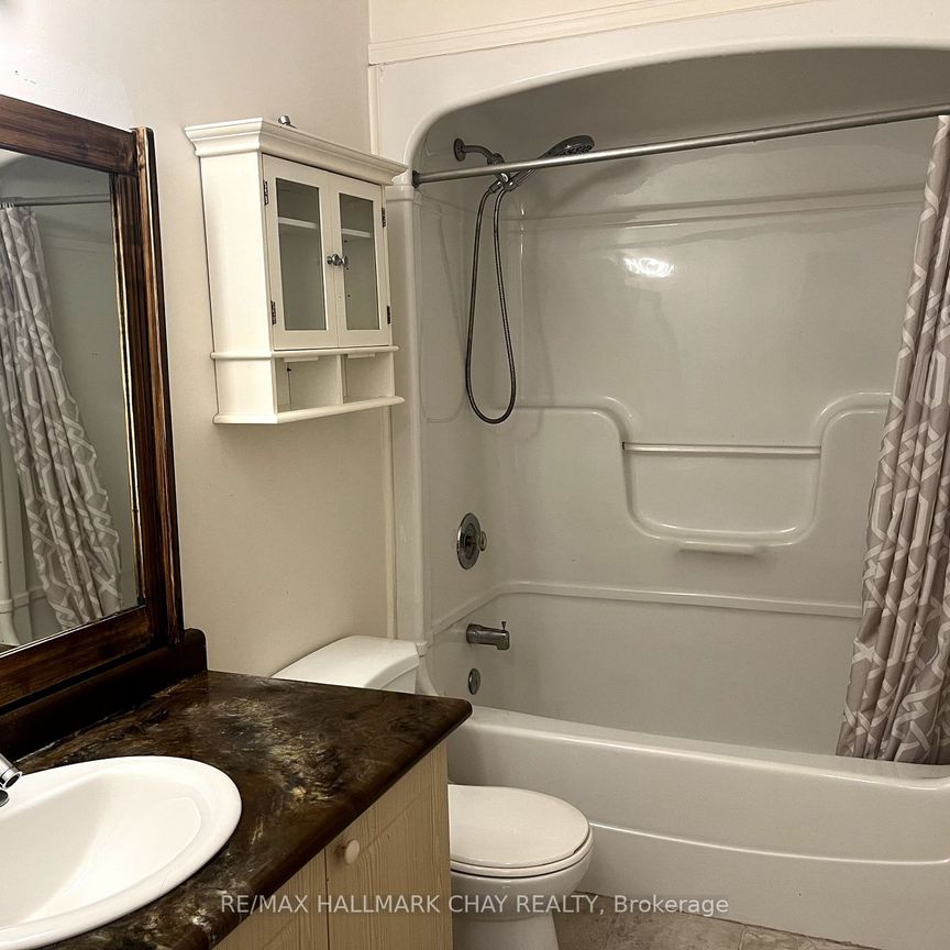 For Lease - 76 Kate Aitken Crescent, New Tecumseth, Ontario - Photo 1