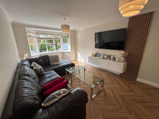 4 bedroom detached house to rent - Photo 1