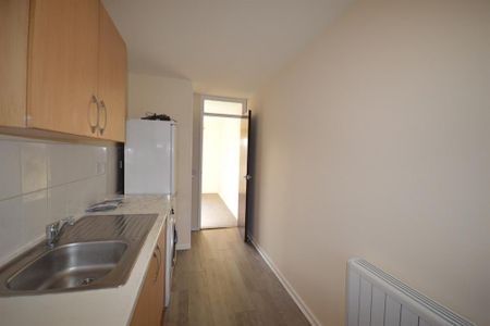 1 bedroom flat to rent - Photo 4