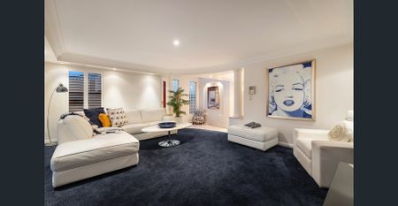 Embrace an Enviable Main River Lifestyle - Unfurnished - Photo 2