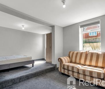 4 bedroom terraced house to rent - Photo 2