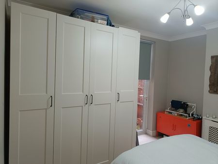 1 Bed Flat, Albert Road, SE25 - Photo 3