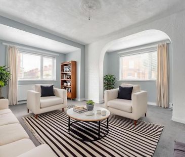 4 bedroom end of terrace house to rent - Photo 1