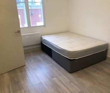 Sutton High Street, SM1 1EX - Photo 5