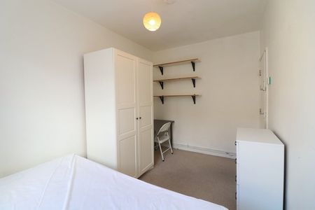 Room in a Shared Flat, Chancellor House, E1W - Photo 5