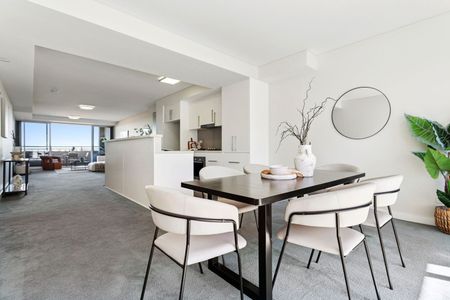 A Luxury Entire Floor Apartment with Space, Style & Views - Photo 2