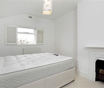 3 bedroom terraced house to rent - Photo 6