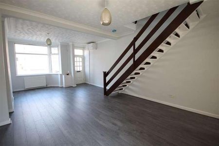 New Barton Street, Irlam O'th Height, M6 - Photo 3