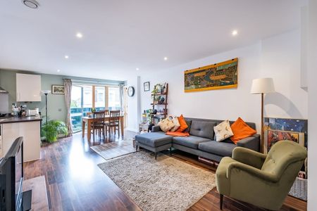 2 bedroom apartment to rent - Photo 4