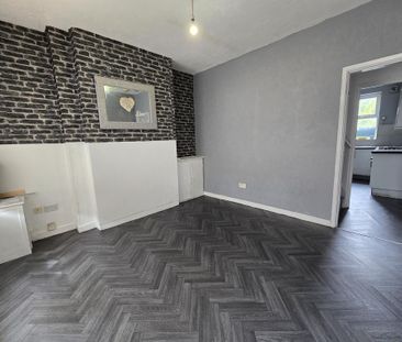 2 bedroom terraced house to rent - Photo 6