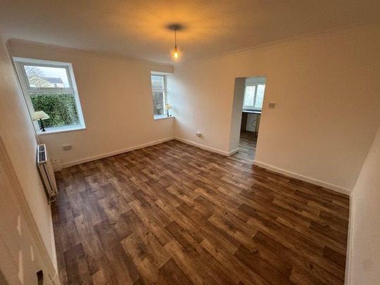 2 bedroom house to rent - Photo 1