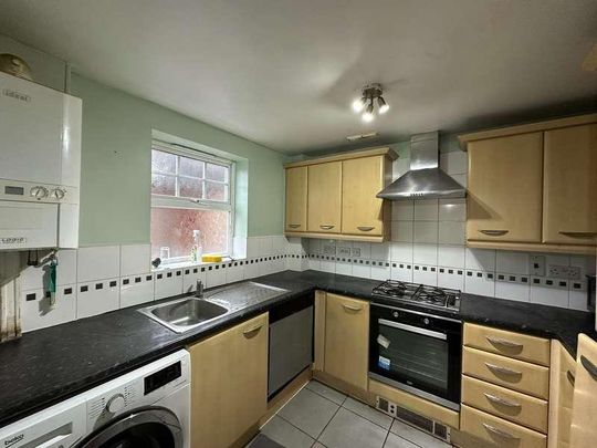 Apartment At, Sandycroft Avenue, Manchester, M22 - Photo 1