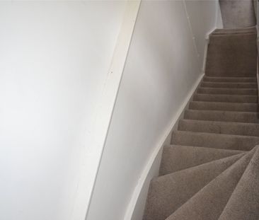 Beddington Gardens, Wallington, SM6 - Photo 3