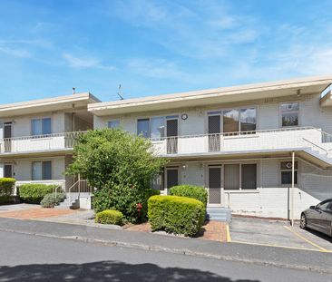 2/49 Flemington Street, Travancore VIC 3032 - Photo 1