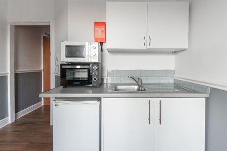 Westgate Road, Newcastle Upon Tyne, Tyne And Wear - Photo 5