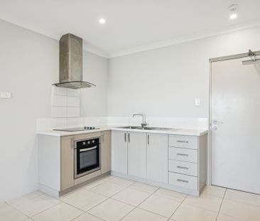 10/4 Albion Street, East Cannington WA 6107 - Photo 5