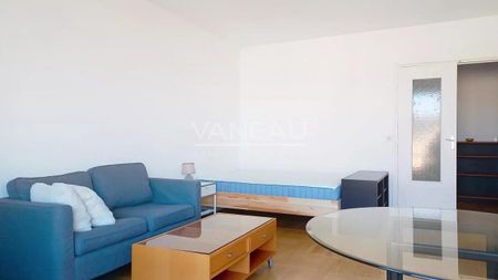 Paris XVII - STUDIO MEUBLE AVEC BALCON - TOUR MAUBOURG - Photo 2