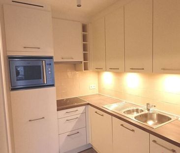 Appartement te huur in Vinkt voor € 750 met 1 slaapkamer - Photo 5