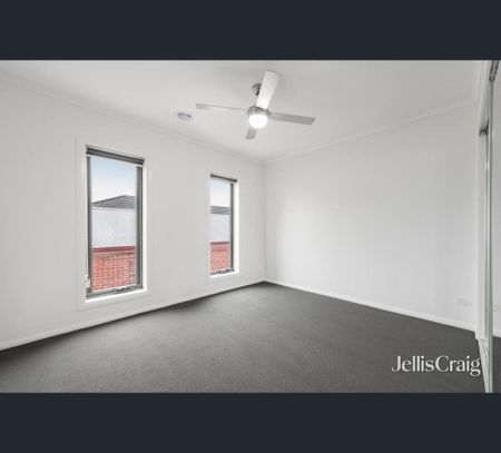 2/304 York Street, Ballarat East, Vic 3350 - Photo 5