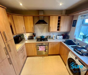 2 bedroom flat to rent - Photo 5