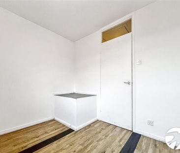 3 bedroom end of terrace house to rent - Photo 6