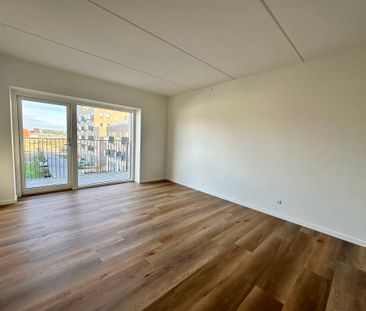 Moderne 3-værelses lejlighed i Nørresundby med altan - Foto 2