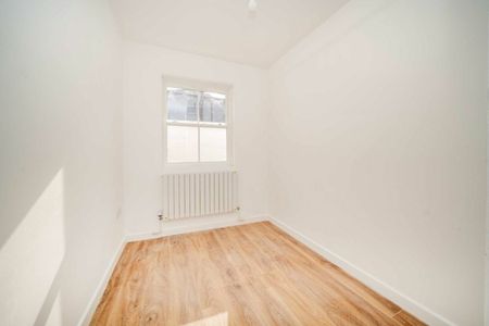 Glass Place - Photo 2