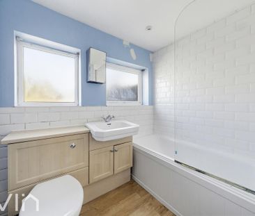 3 bedroom terraced house to rent - Photo 6