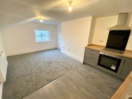 Queens Head Court, Newark, NG24 - Photo 2