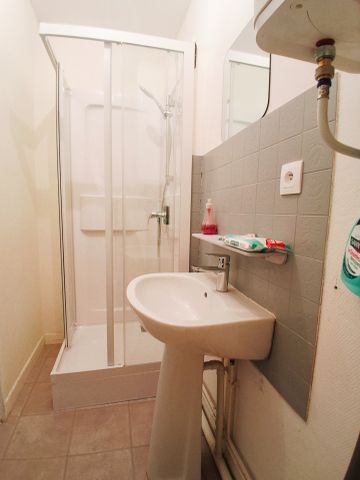 Location Appartement 2 pièces 35m² GIEN 45500 - Photo 5