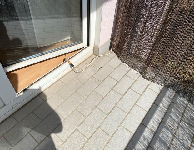 Ruhige zentr.2-Zimmer-Wohnung-Balkon,Stellplatz, Plauen Rädelstr. - Photo 1