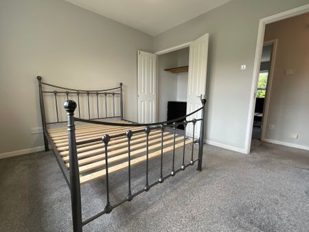 7 Malone Chase, Belfast , BT9 6XF - Photo 4