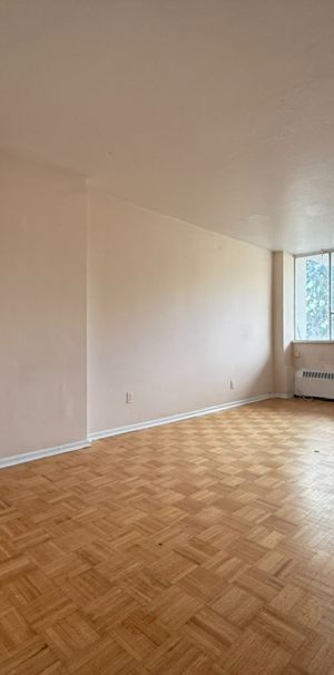 For Lease - 500 Dawes Road Unit# 211, Toronto, Ontario - Photo 1