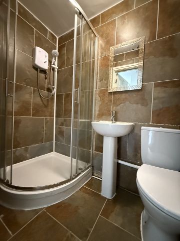 1 Bed Flat, Cyprus Road, LE2 - Photo 5