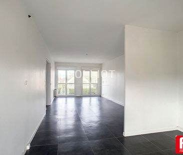 Location : appartement T3(62 m�) � BAYEUX - Photo 3