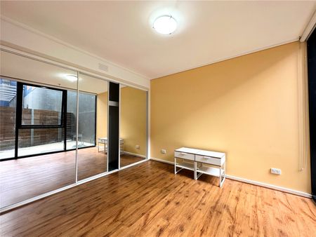 10/668 Bourke Street - Photo 5