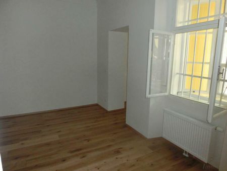 Zentrum, barriefreie sanierte 1,5 ZI mit Top Ausstattung, in Innenhoflage, unbefristete Miete - Photo 4