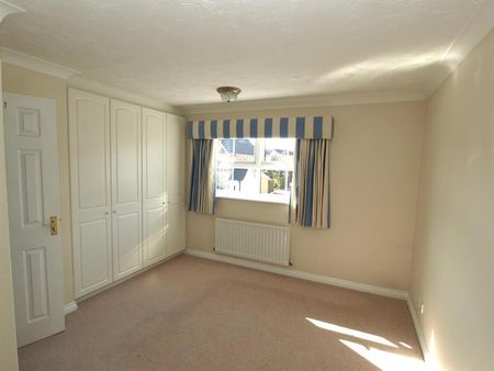 3 bedroom detached house to rent - Photo 5