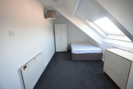 5 bedroom maisonette to rent - Photo 2